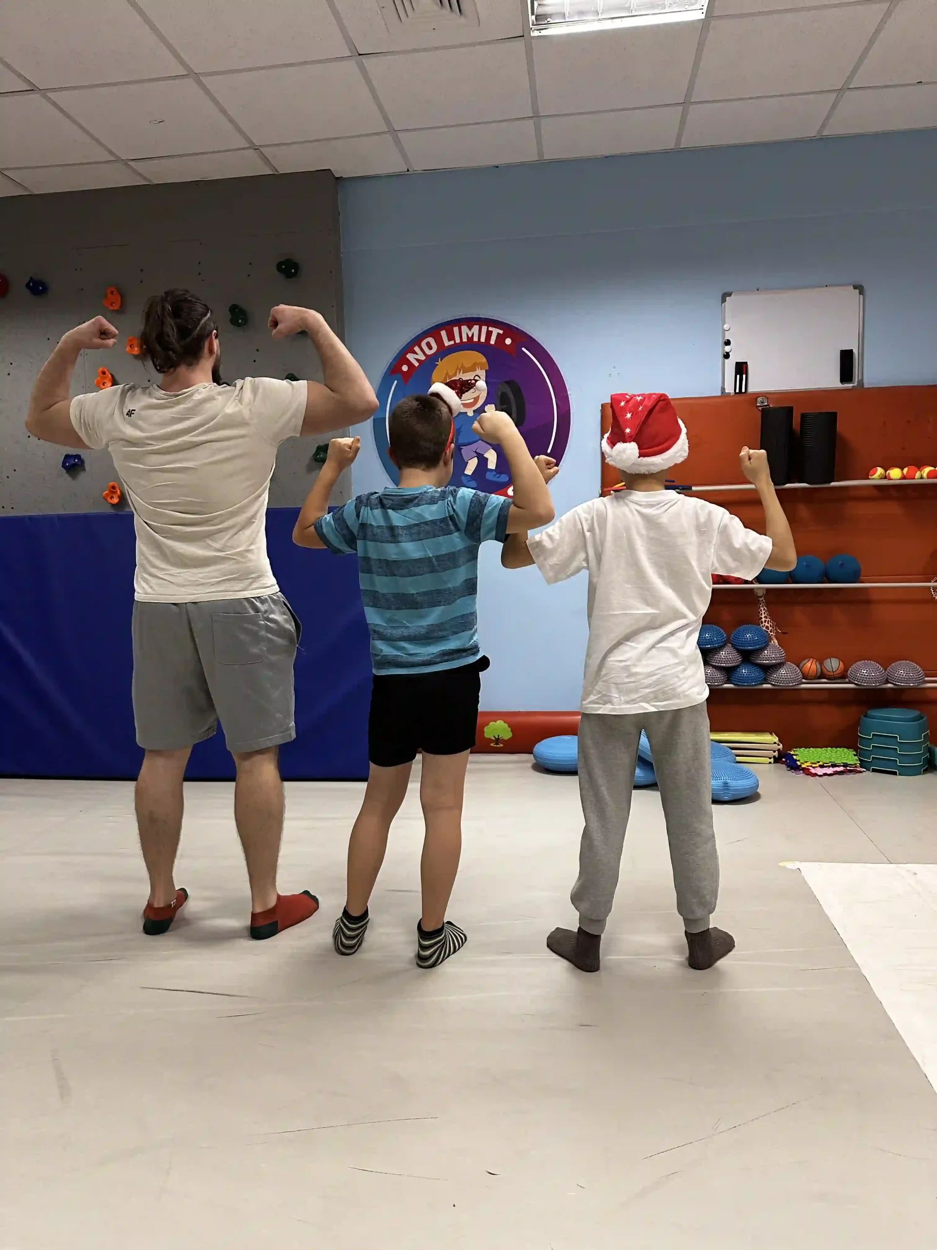 ćwiczące dziecko 10