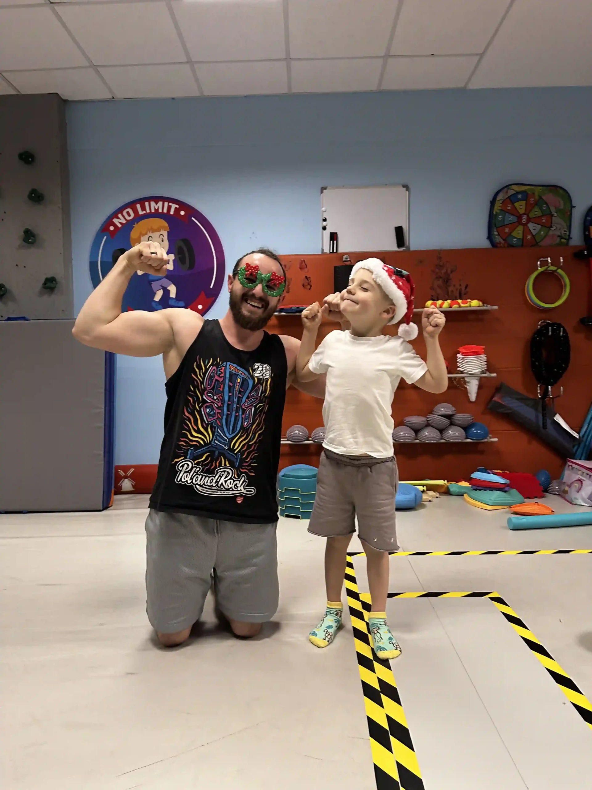 ćwiczące dziecko 12